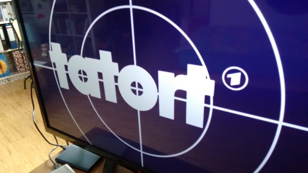 Foto eines Fernsehers mit Tatort in der ORF-Mediathek